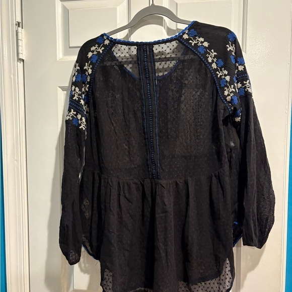 Free People Sheer Mesh Black Floral Embroidered Peasant blouse top L black - Picture 5 of 8